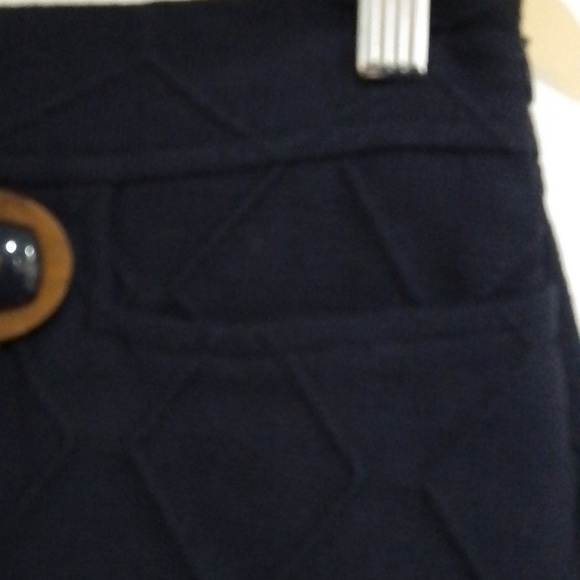 A4 Milly 4 textured diamond pattern navy mini skirt - Picture 4 of 6